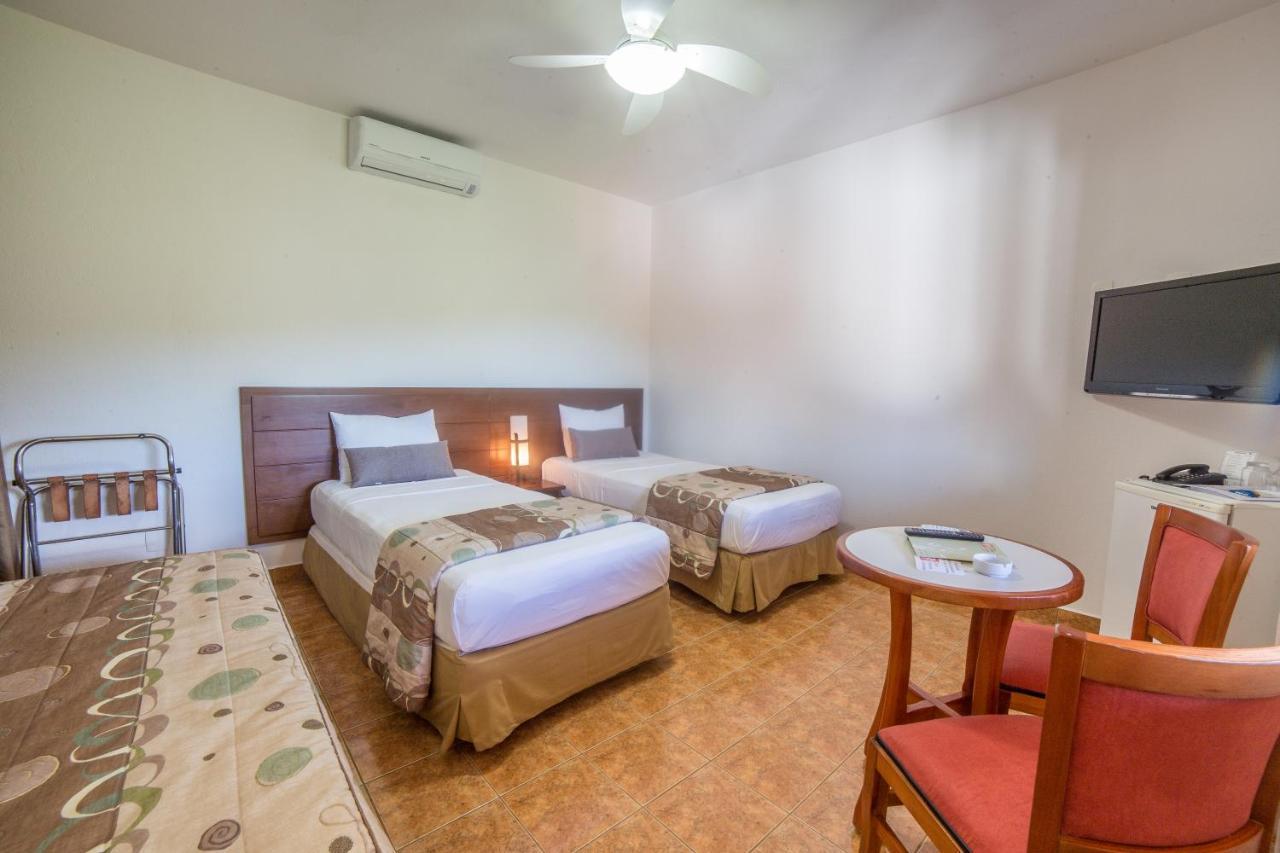 Hotel Estancia Atibainha - Resort & Convention Nazare Paulista Exterior photo
